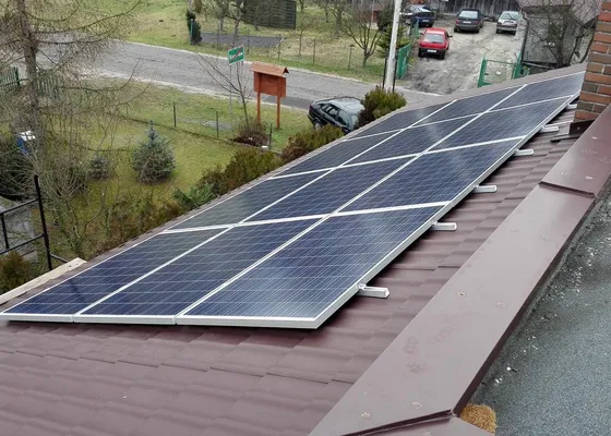 Instalacja fotowoltaiczna na dachu domu jednorodzinnego, 3 kW
